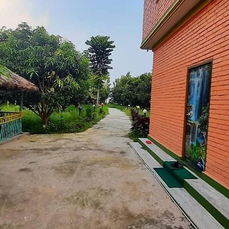 Tharu Mango Garden Resort Baijnathpurwa Ngoại thất bức ảnh